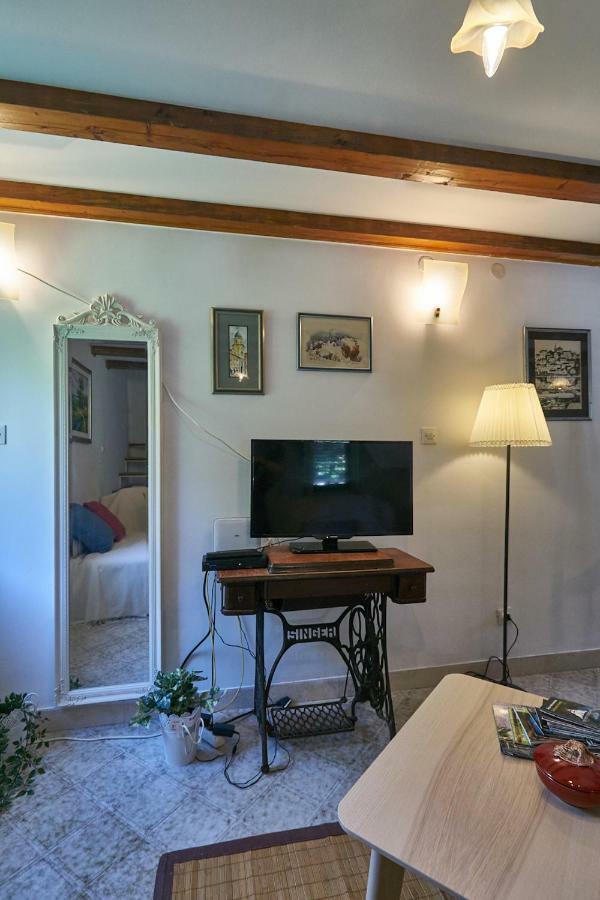 Holiday Home Olive Mill มลินี ภายนอก รูปภาพ